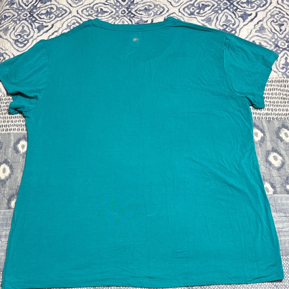 GAIAM Blue Calm Graphic Short Sleeve Tee - Picture 6 of 8
